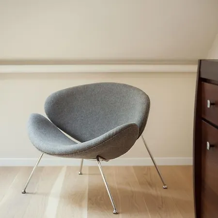 #stayhere - Spacious 2bdr Two Floor I Heart Of Old Town