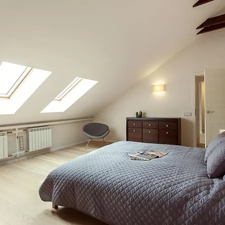 Apartament #stayhere - Spacious 2bdr Two Floor I Heart Of Old Town *