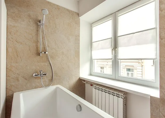 #stayhere - Spacious 2bdr Two Floor I Heart Of Old Town *