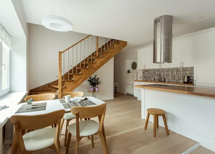 #stayhere - Spacious 2bdr Two Floor I Heart Of Old Town *