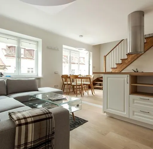 #stayhere - Spacious 2bdr Two Floor I Heart Of Old Town