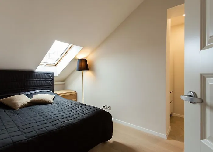 #stayhere - Spacious 2bdr Two Floor I Heart Of Old Town