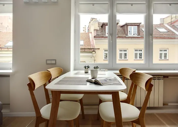 דירה #stayhere - Spacious 2bdr Two Floor I Heart Of Old Town וילנה