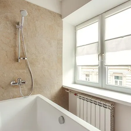 #stayhere - Spacious 2bdr Two Floor I Heart Of Old Town *