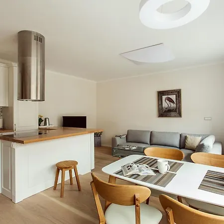 #stayhere - Spacious 2bdr Two Floor I Heart Of Old Town