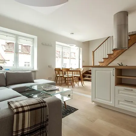 #stayhere - Spacious 2bdr Two Floor I Heart Of Old Town